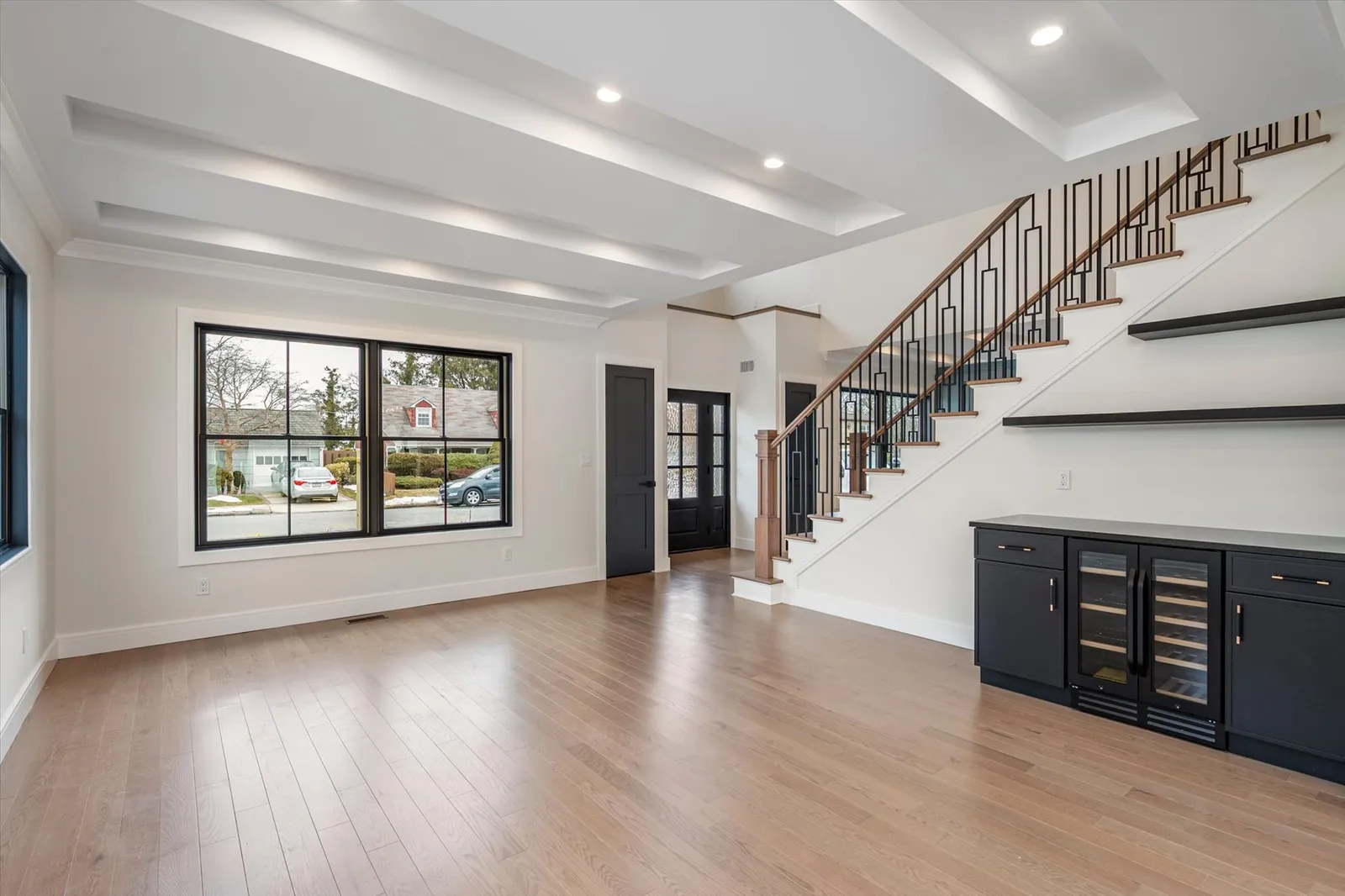 2428 2nd St East Meadow NY 11554 USA