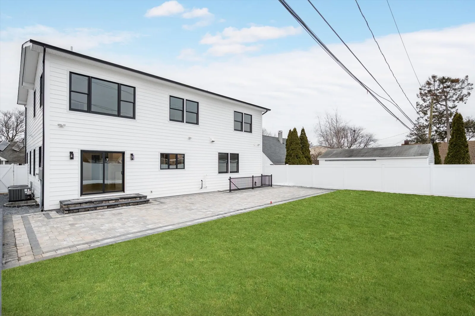 2428 2nd St East Meadow NY 11554 USA