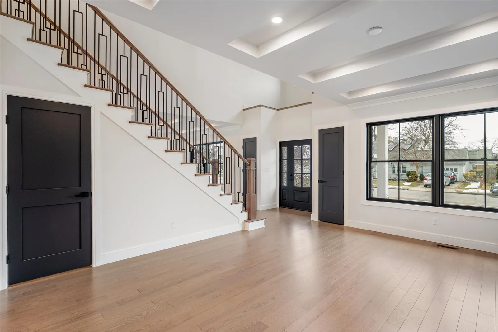 2428 2nd St East Meadow NY 11554 USA