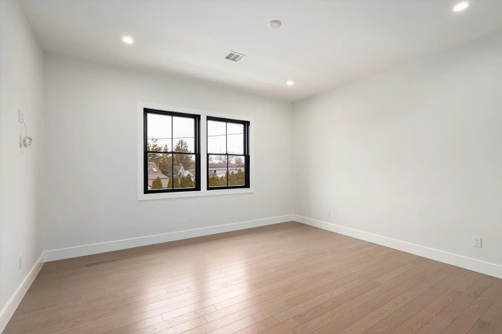 2428 2nd St East Meadow NY 11554 USA