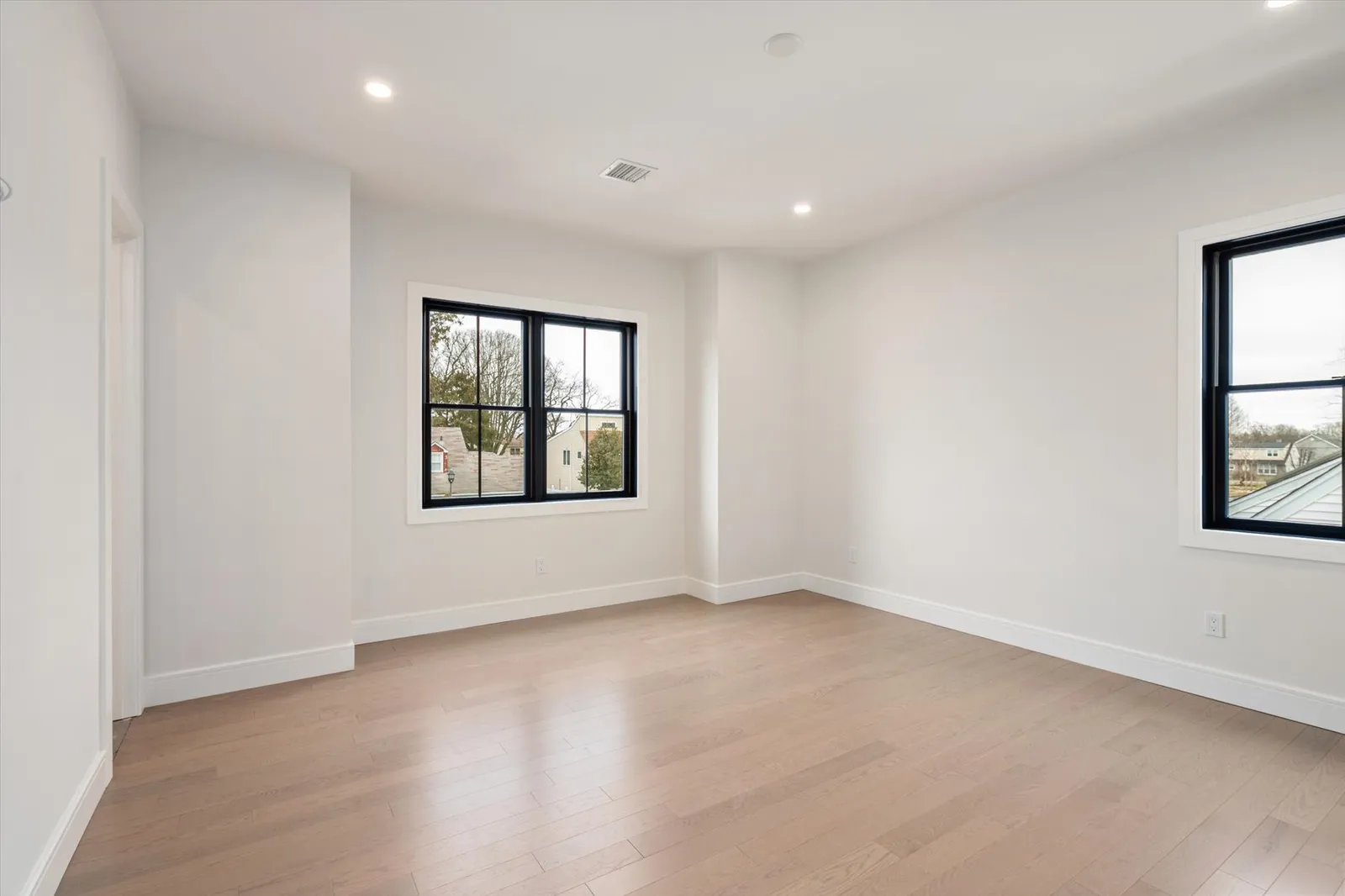 2428 2nd St East Meadow NY 11554 USA