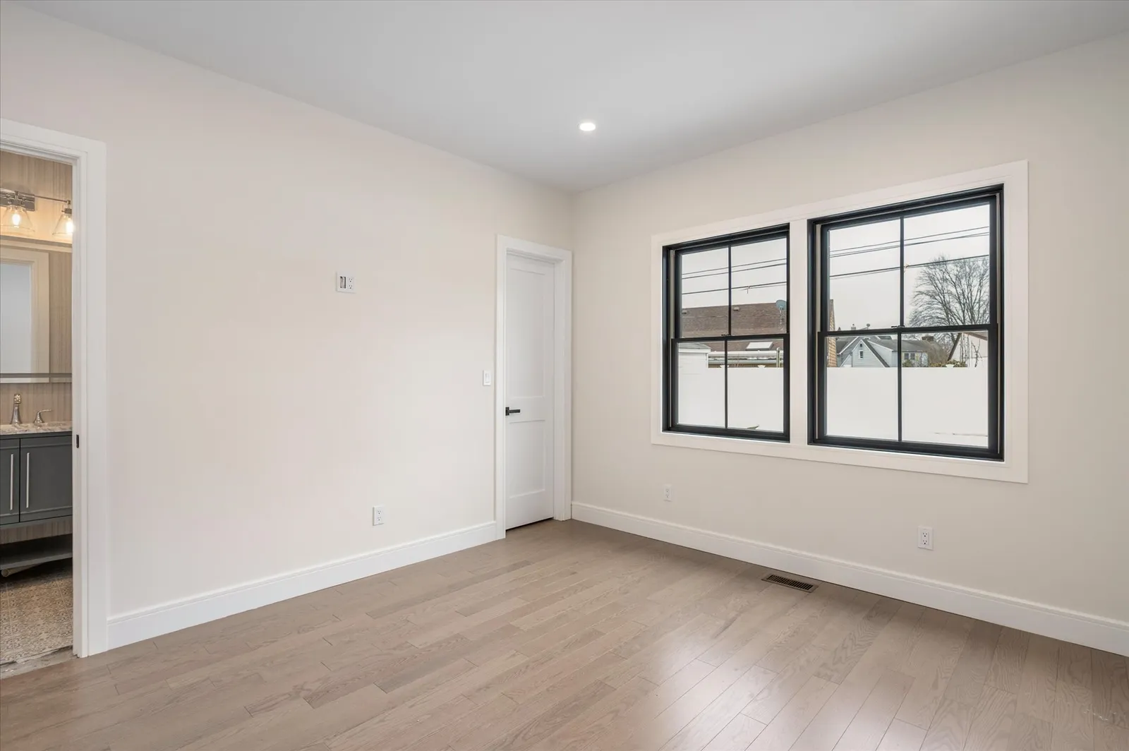 2428 2nd St East Meadow NY 11554 USA