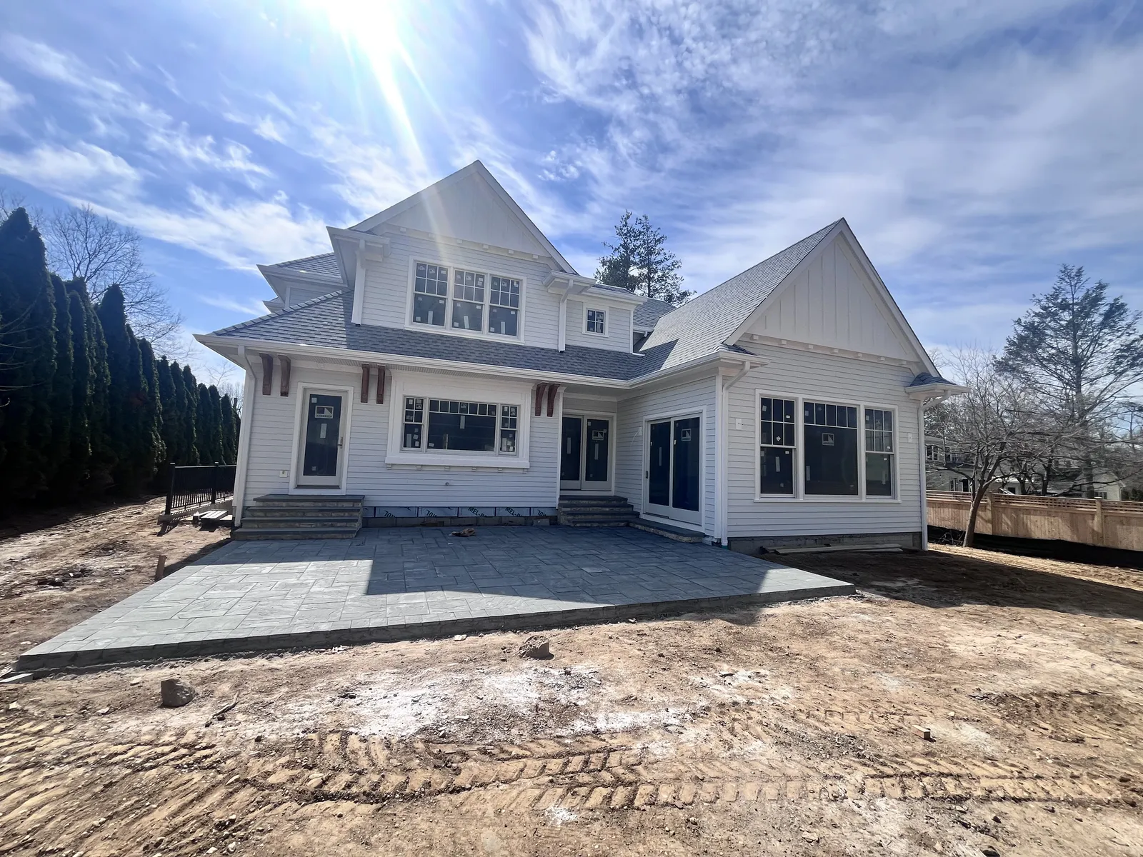 8 Club Rd Sea Cliff NY 11579 USA