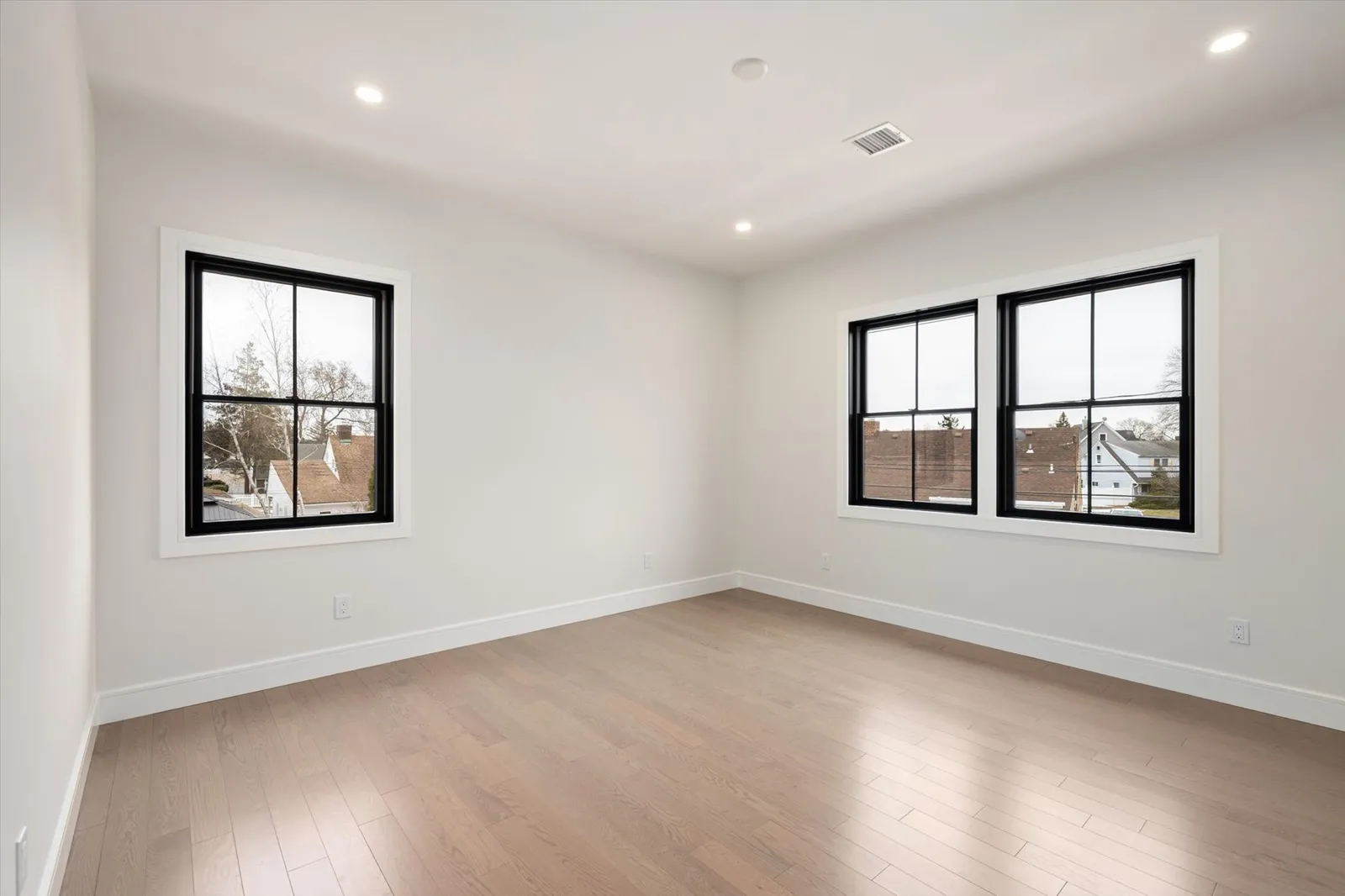 2428 2nd St East Meadow NY 11554 USA